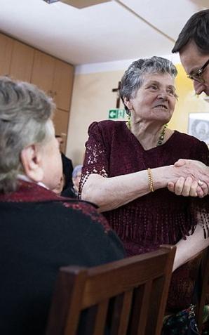 Premier Mateusz Morawiecki: Chcemy dbać o wspólnotę społeczną i solidarność pokoleń